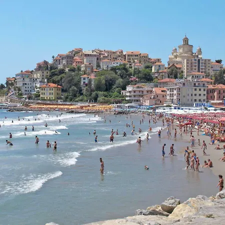 Locazione Turistica Mansarda Sul Mare 公寓 因佩里亚